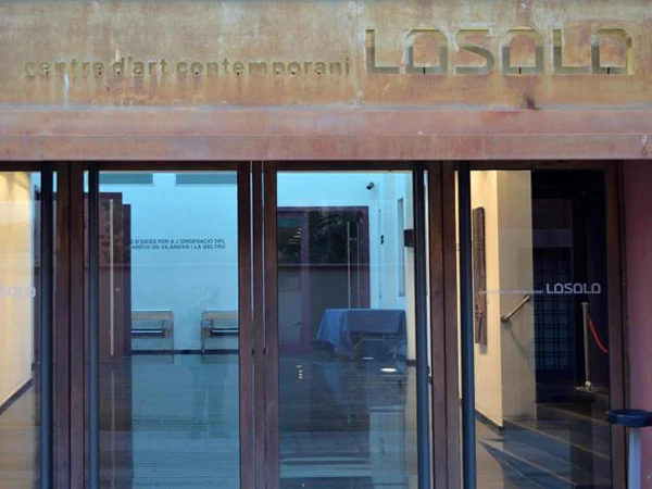 La Sala Vilanova | Centro de arte contemporáneo 1 Exterior de la sala centre dart contemporani a Vilanova