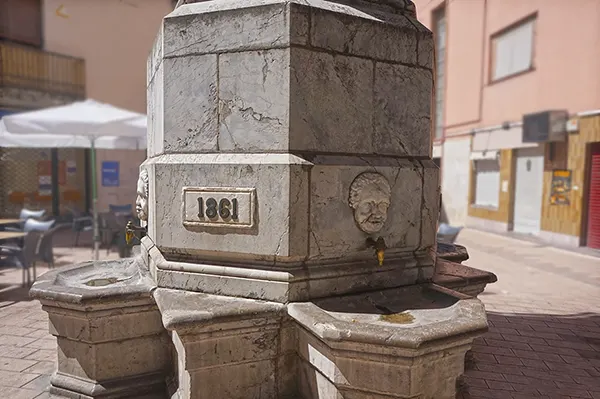 La Geltrú milenaria: ruta por el casco medieval 4 Plaça Miró de Montgrós en Vilanova i la Geltrú