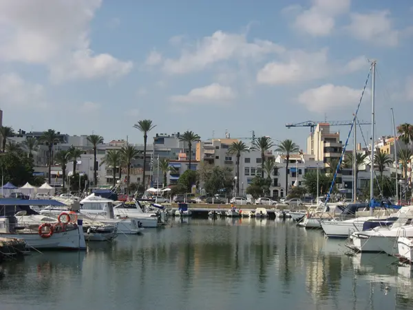 Ruta a pie por la Vilanova marinera: piratas y naufragios 1 Puerto de Vilanova