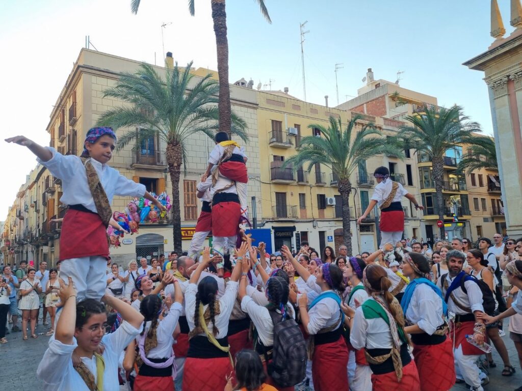 Cercavila del 25è aniversari del Ball de Valencians