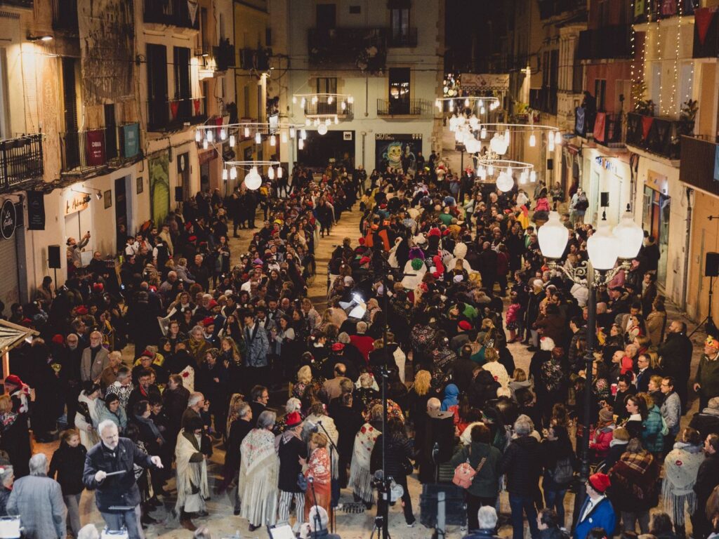 Les Danses de Vilanova i els Balls Vuitcentistes