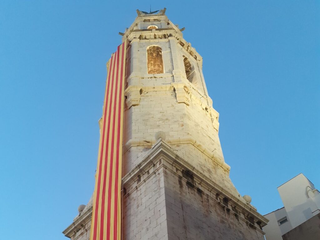 Seguici cerimonial i hissada de la Senyera