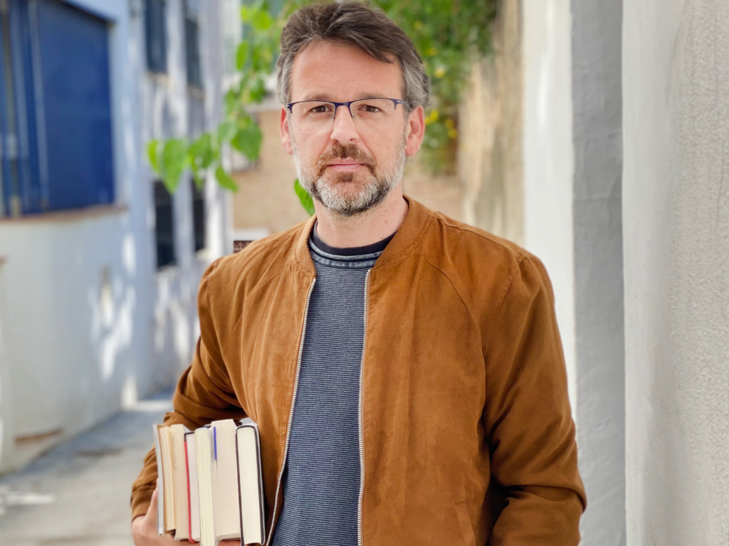 Xerrada: Llegir per canviar-ho tot. Els beneficis d'una vida lectora